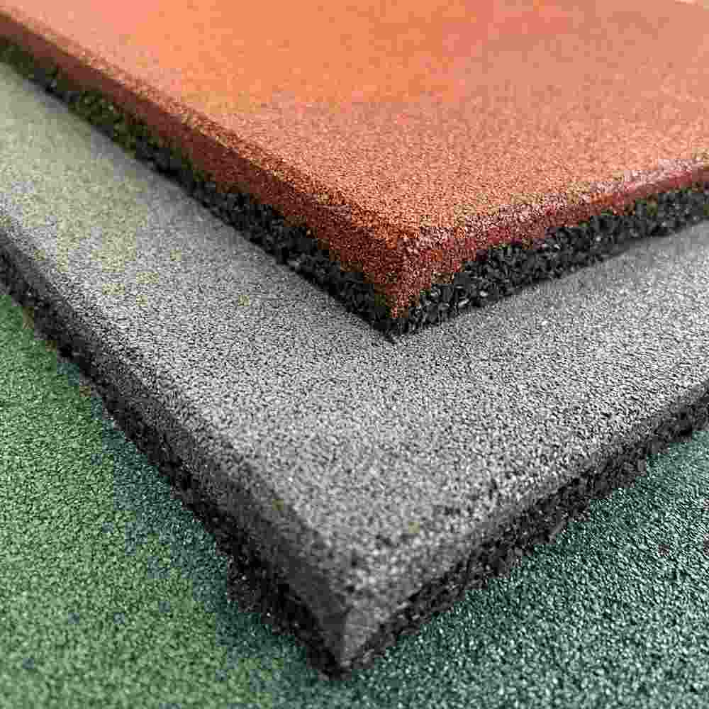 Durable colored rubber products with weather resistant pigments