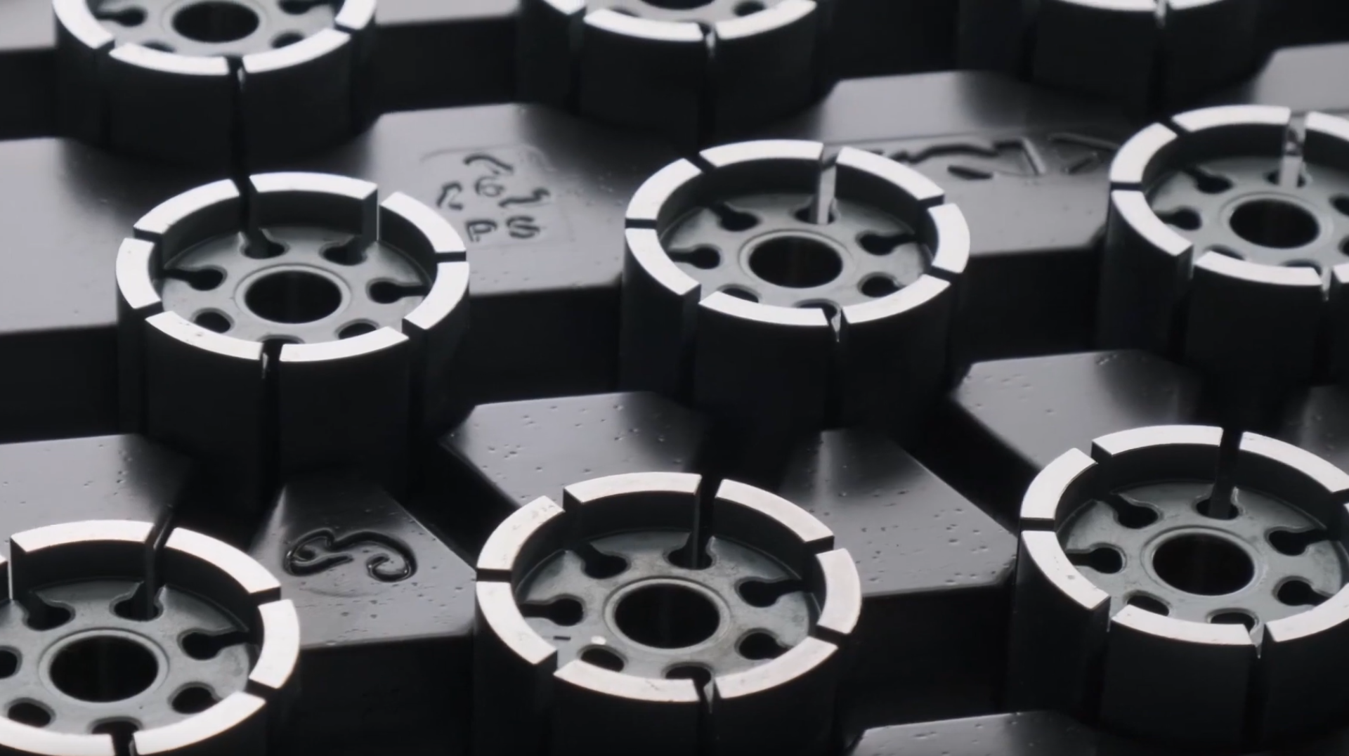 Polystyrene Pigments for Transportation Trays