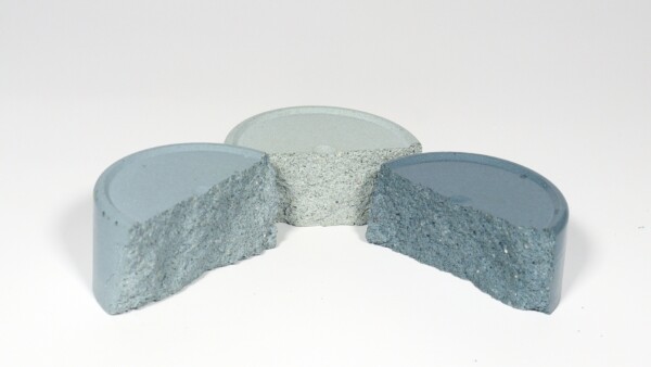 blue pigment used in concrete block application